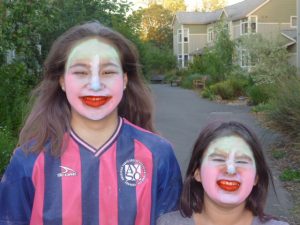 Are these Kabuki actors with Kumadori makeup?