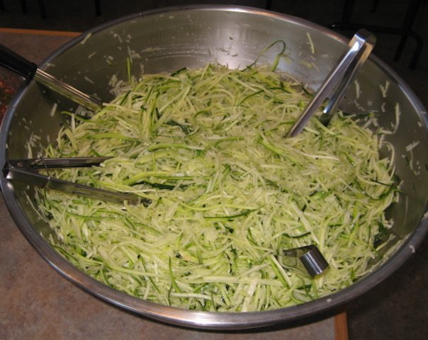 Zoodles (raw zucchini noodles)